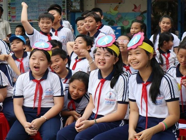 UNICEF Executive Director commends Viet Nam for many gains for children  - Ảnh 1.