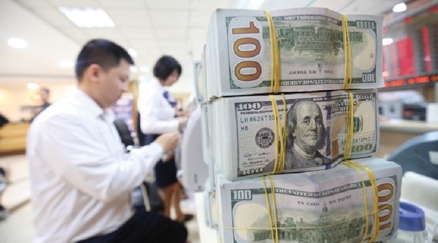 Overseas remittances to HCM City to reach US$6.8 bln in 2022  - Ảnh 1.