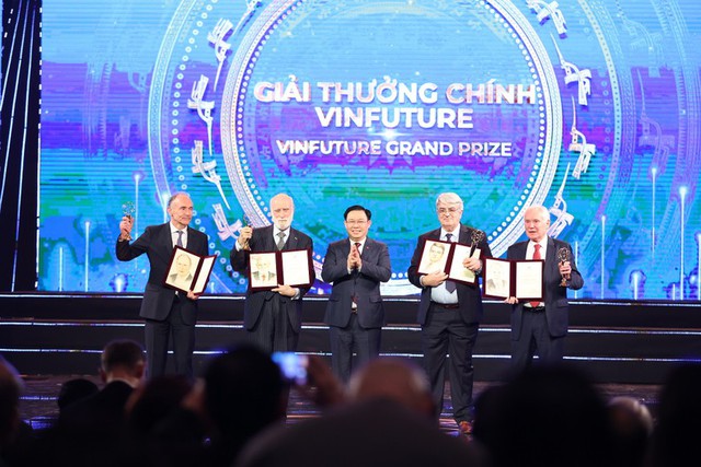 Chair of the VinFuture Prize Council: VinFuture Prize 2022 will “reshape” the post-pandemic world - Ảnh 1.