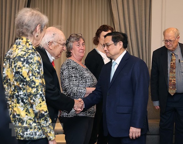 Prime Minister greets American friends  - Ảnh 1.