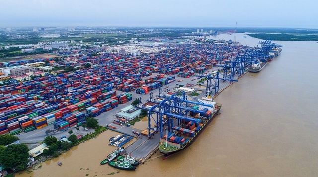 USAID helps reduce congestion at Viet Nam’s busiest container port - Ảnh 1.