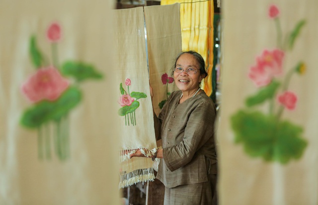 Thuan lifts Vietnamese silk to new level - Ảnh 1.
