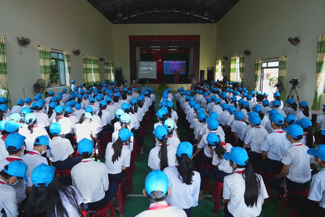 UNDP helps Quang Nam improve capacity in tsunami, multi-disaster response - Ảnh 1.