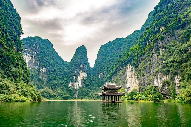 Ninh Binh among 12 “coolest movie filming locations” in Asia - Ảnh 1.