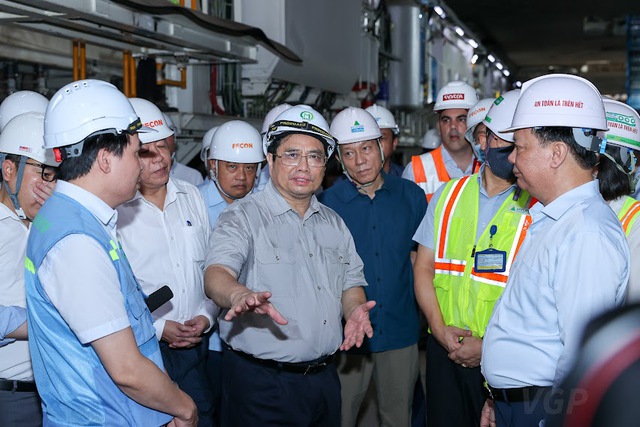 Elevated section of Nhon-Ha Noi railway station metro line must be completed by this year's end - Ảnh 1.