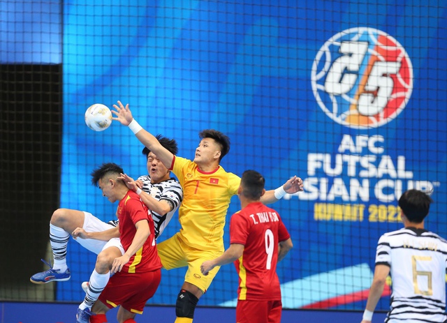 Viet Nam come from behind to win 5-1 over S.Korea at Asian Cup opener - Ảnh 1.