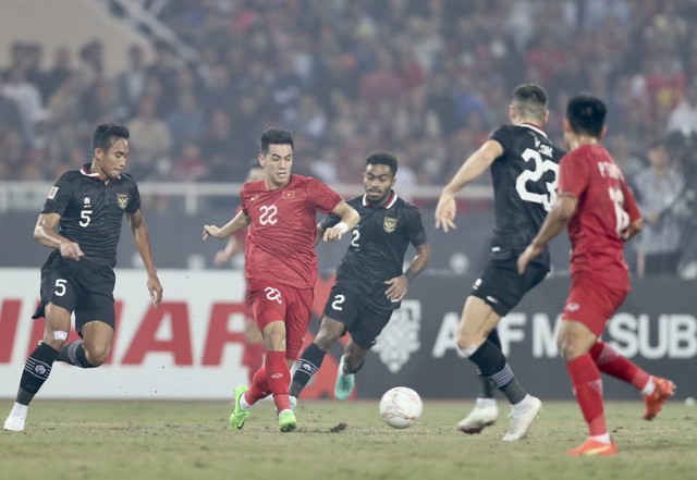 Park proves Viet Nam stronger team in 2-0 win over Indonesia - Ảnh 2.