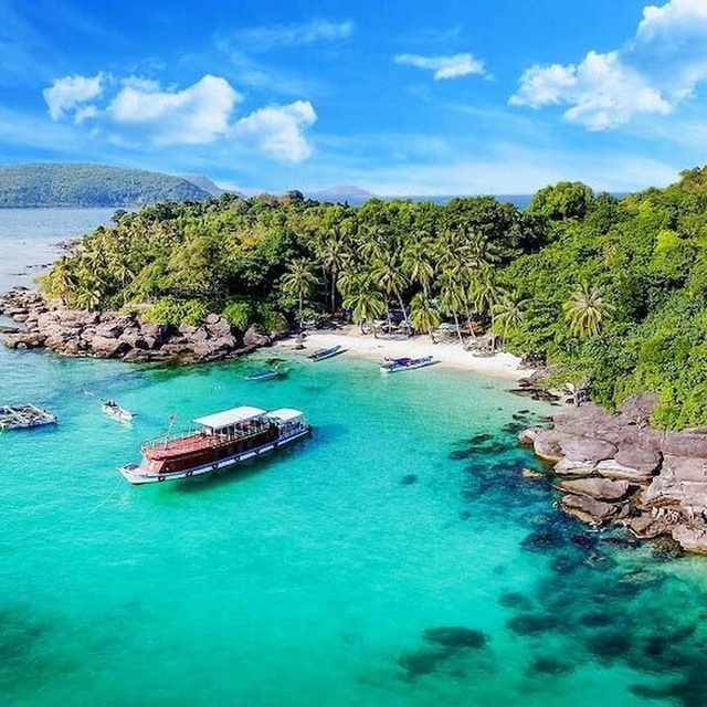 Phu Quoc Island among 23 best destinations to visit in 2023 - Ảnh 1.