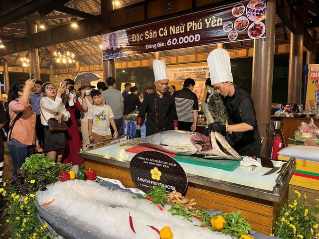 &quot;Saigontourist Group 2022 Food and Culture Festival&quot; was awarded the &quot;Best Asian Food Festival 2022&quot; - Ảnh 1.