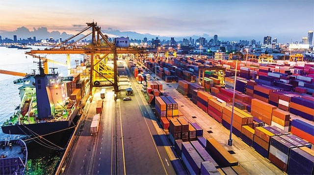 Trade turnover nears US$500 billion in first nine months - Ảnh 1.