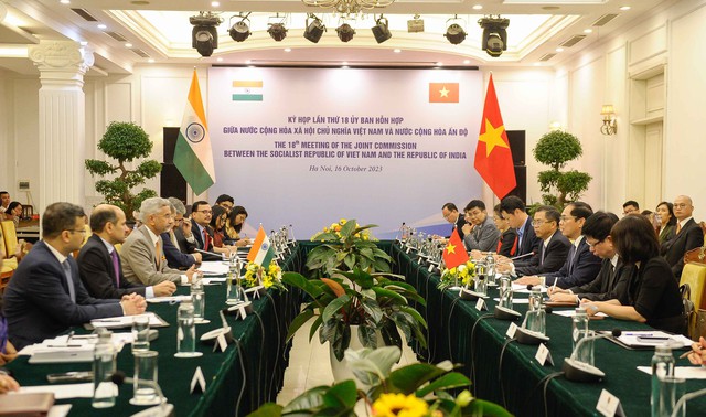 Viet Nam, India convene 18th meeting of Joint Commission in Ha Noi - Ảnh 1.