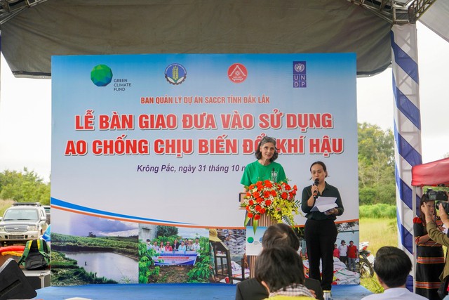 UNDP hands over climate-resilient ponds to Dak Lak  - Ảnh 1.