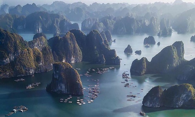 Ha Long Bay among world’s 25 most beautiful places: CNN - Ảnh 1.