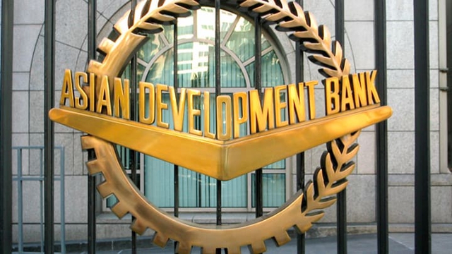 ADB commits US$20.5 bln to help Asia, Pacific in post-COVID-19  - Ảnh 1.