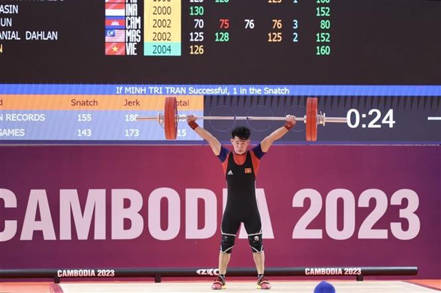 Viet Nam proves power with 20 golds, records in ninth SEA Games day - Ảnh 3.