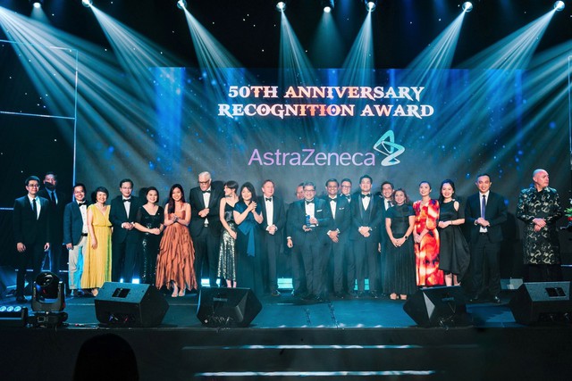 AstraZeneca Viet Nam wins BritCham special award - Ảnh 1.