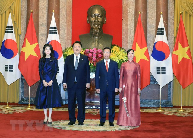 President Vo Van Thuong hosts official welcome ceremony for South Korean counterpart - Ảnh 8.