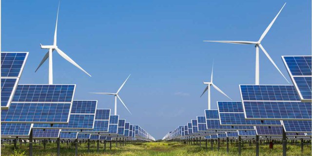 JETP paves way for Viet Nam to become champion in clean energy: HSBC specialist  - Ảnh 1.