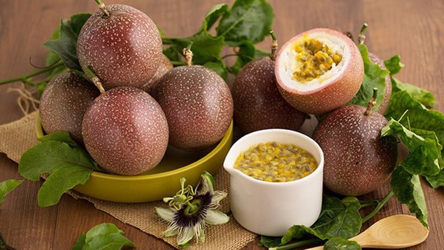 Vietnamese passion fruits, coconuts see export chances in Australia, China - Ảnh 1.