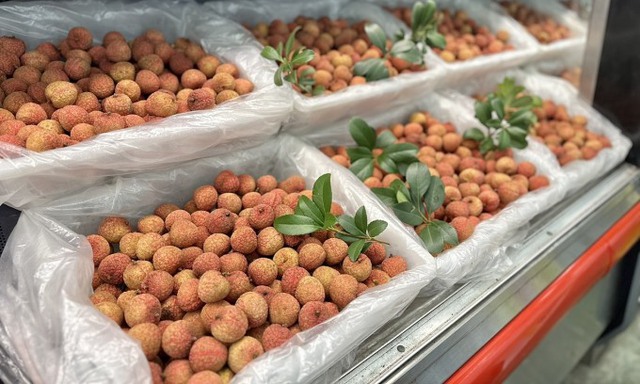 Vietnamese fresh lychee hit US supermarket shelves - Ảnh 1.