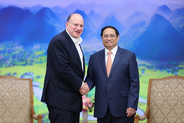 Prime Minister hosts Group Chairman of HSBC Holdings plc - Ảnh 1.