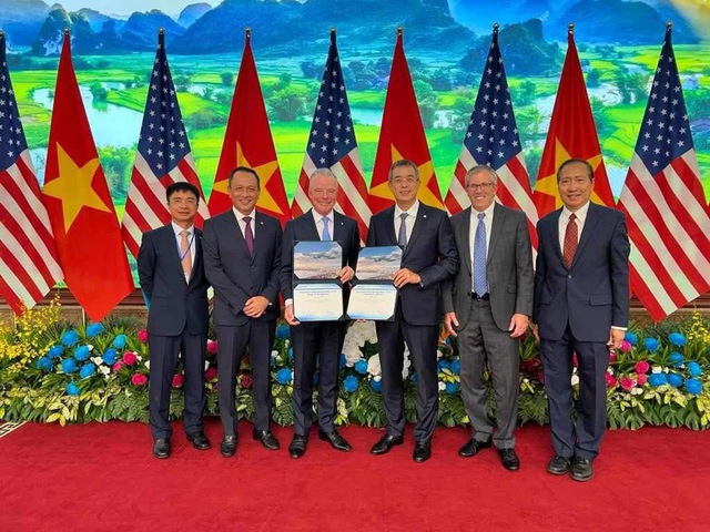 US$ billion deals signed during President Biden's visit to Viet Nam - Ảnh 1.
