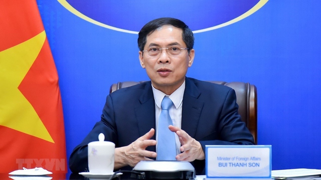 Vietnamese, South Korean diplomats hold phone conversation - Ảnh 1.