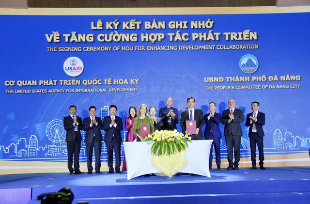 Da Nang, USAID sign MOU to enhance development cooperation- Ảnh 1.