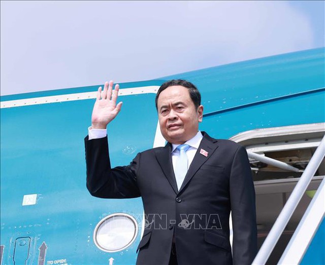 Top Vietnamese legislator leaves for AIPA-45 - Ảnh 1.