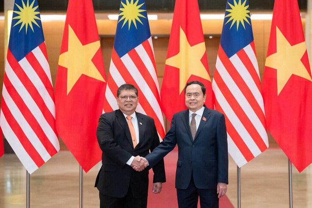 Top Vietnamese, Malaysian legislators hold talks in Ha Noi- Ảnh 1.