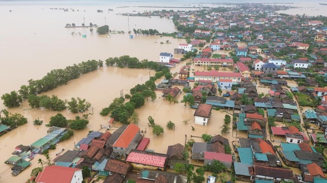 More than 17,000 houses submerged in Trami-induced water in Quang Binh province- Ảnh 1.