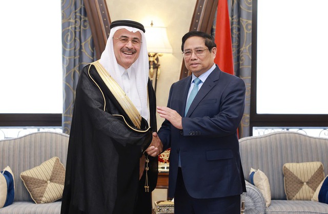 Saudi Arabia's oil giant Aramco expresses investment interest in Viet Nam- Ảnh 1.