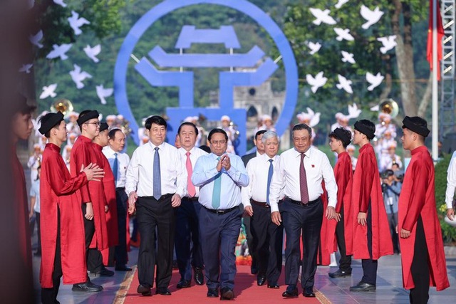 "Cultural Festival for Peace" marks Ha Noi’s 70th Liberation Day- Ảnh 1.