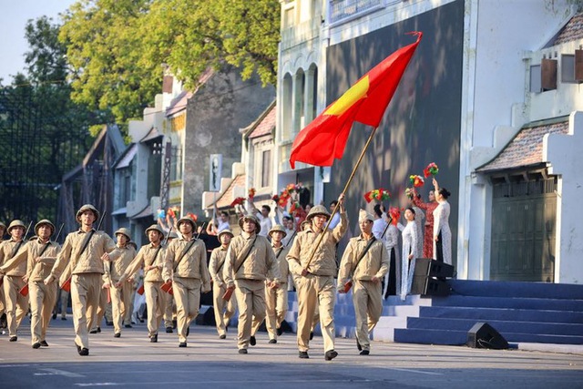 "Cultural Festival for Peace" marks Ha Noi’s 70th Liberation Day- Ảnh 8.