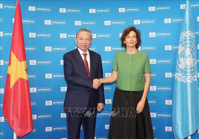 Viet Nam among most active members of UNESCO, says Audrey Azoulay - Ảnh 1.