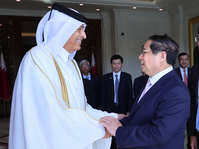 Prime Minister meets Qatari Shura Council Speaker - Ảnh 1.