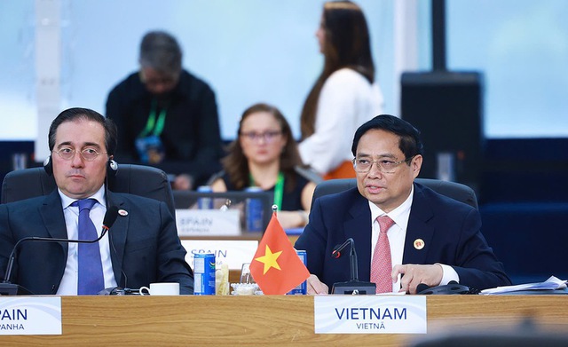 Prime Minister shares three proposals to accelerate SDG implementation at G20 Summit - Ảnh 1.