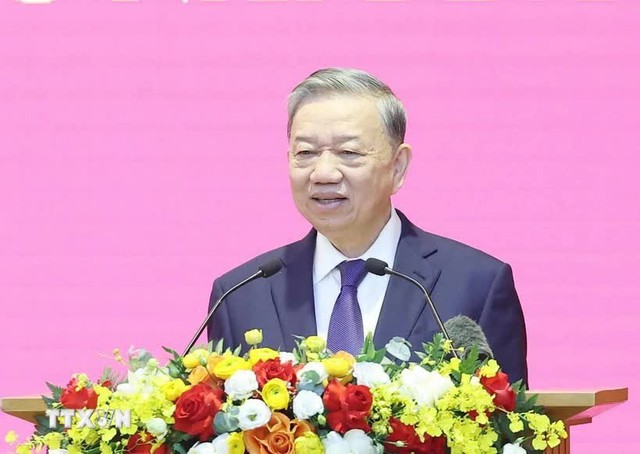 Party chief highlights role of Party Central Committee's Office- Ảnh 1.