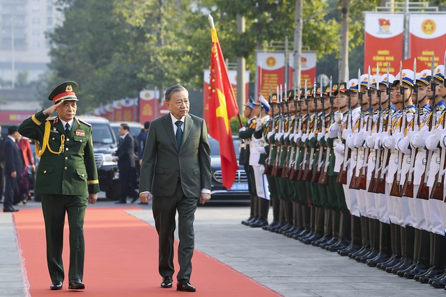 Grand ceremony marks 80th anniversary of Viet Nam People’s Army- Ảnh 2.