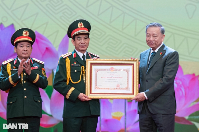 Grand ceremony marks 80th anniversary of Viet Nam People’s Army- Ảnh 6.