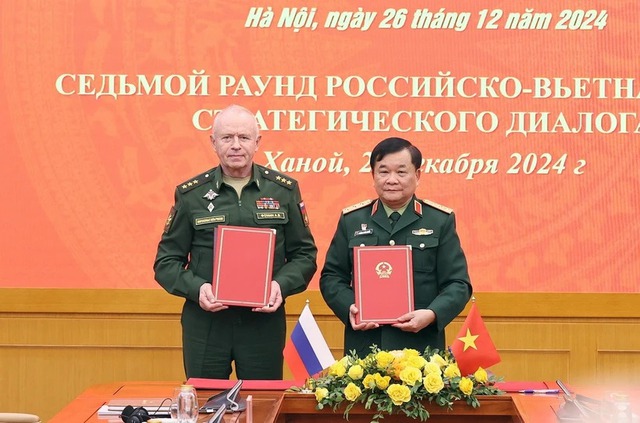 Viet Nam, Russia hold 7th defense strategy dialogue- Ảnh 1.