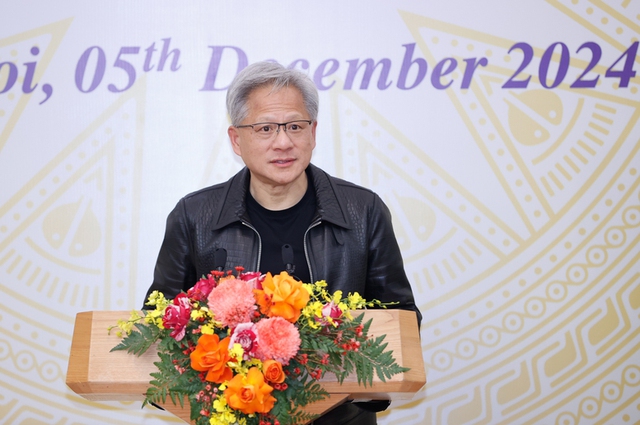 Perfect time for Viet Nam to jump into AI age: NVIDIA CEO Jensen Huang- Ảnh 1.