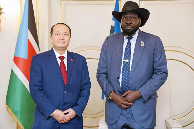 South Sudan expects to promote multifaceted cooperation with Viet Nam: President- Ảnh 1.