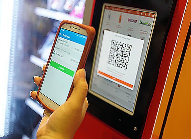 Payments become more cashless in Viet Nam- Ảnh 1.