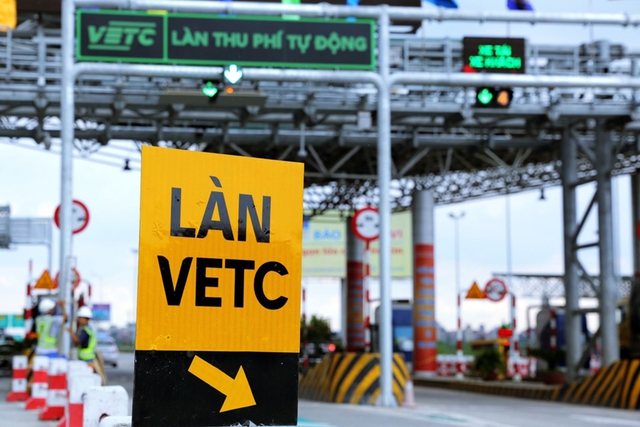 Five busiest airports to apply non-stop toll collection system from May 5- Ảnh 1.