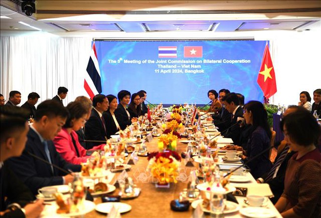 Viet Nam, Thailand spur bilateral cooperation- Ảnh 1.