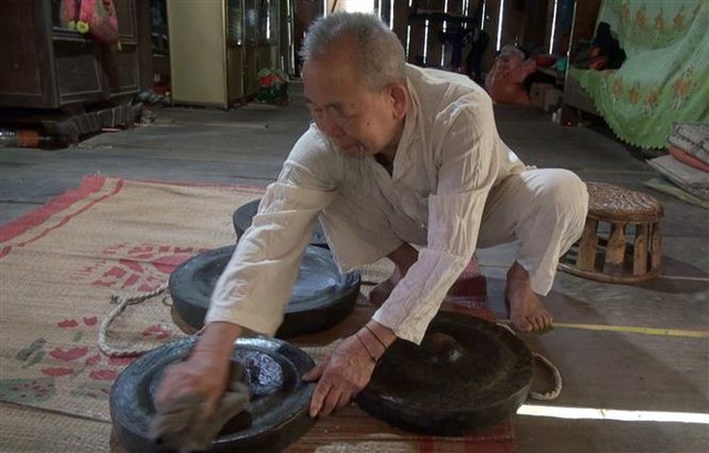 Thai people in Nghe An province preserve their gong culture for future- Ảnh 1.