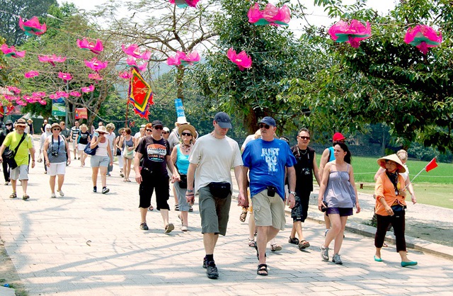 Viet Nam among top destinations for European visitors in summer 2024- Ảnh 1.