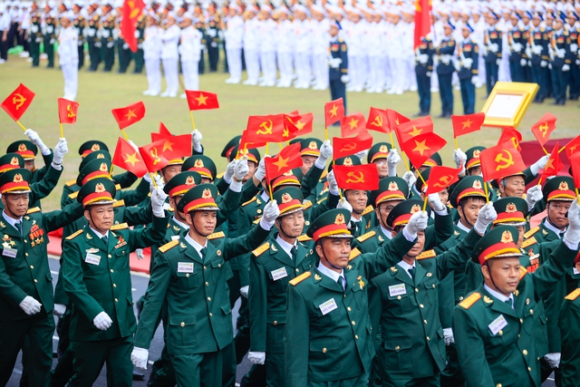 Photos: Grand military parade for Dien Bien Phu Victory celebration- Ảnh 30.