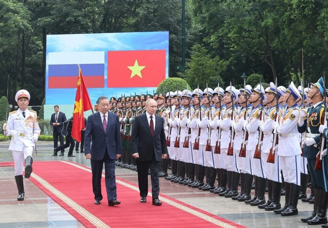 Foreign media spotlights Russian President Putin’s Viet Nam visit- Ảnh 1.